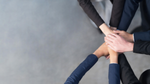 Read more about the article How to Be a Team Leader: Essential Skills and Strategies for Success